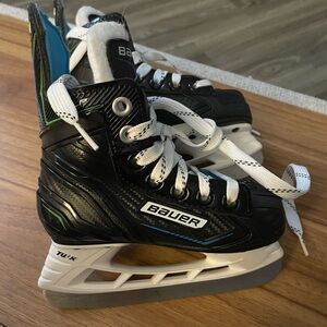 Bauer  Hockey Skates Size 9 youth